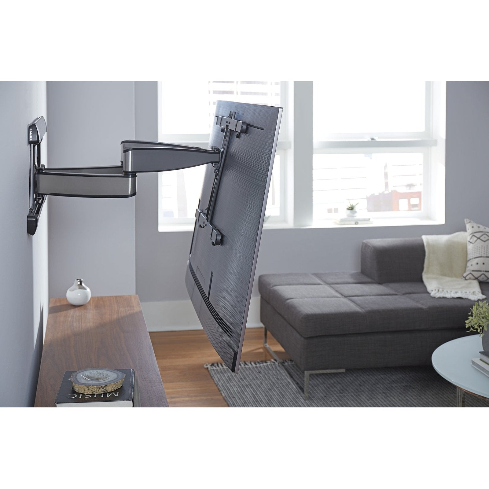 Sanus VLF728-S2 Schwenkbarer Wandhalter Silber